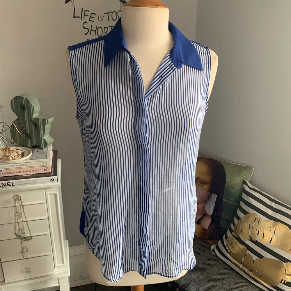Trend Tahari// blouse size small